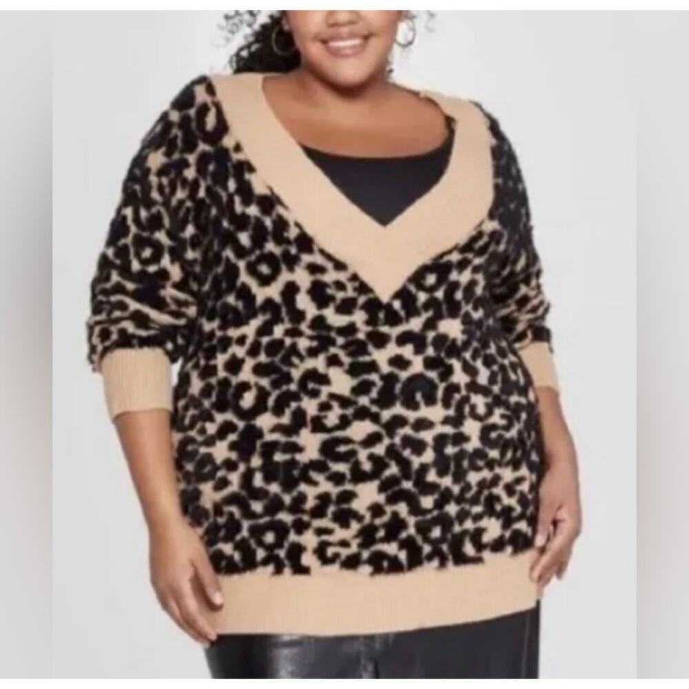AVA AND VIV Animal Print Fuzzy V Neck Sweater | Size X